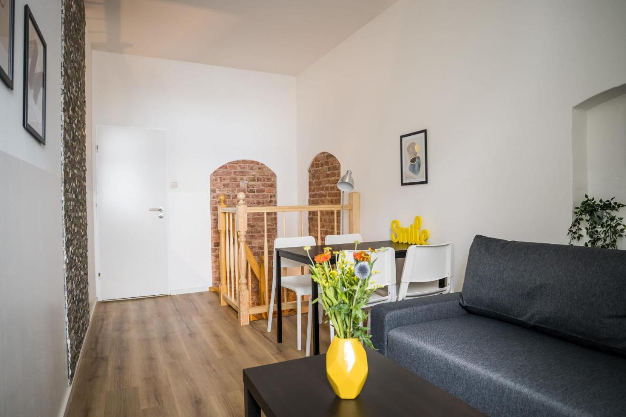 Spacious In Mitte For 6 Berlino